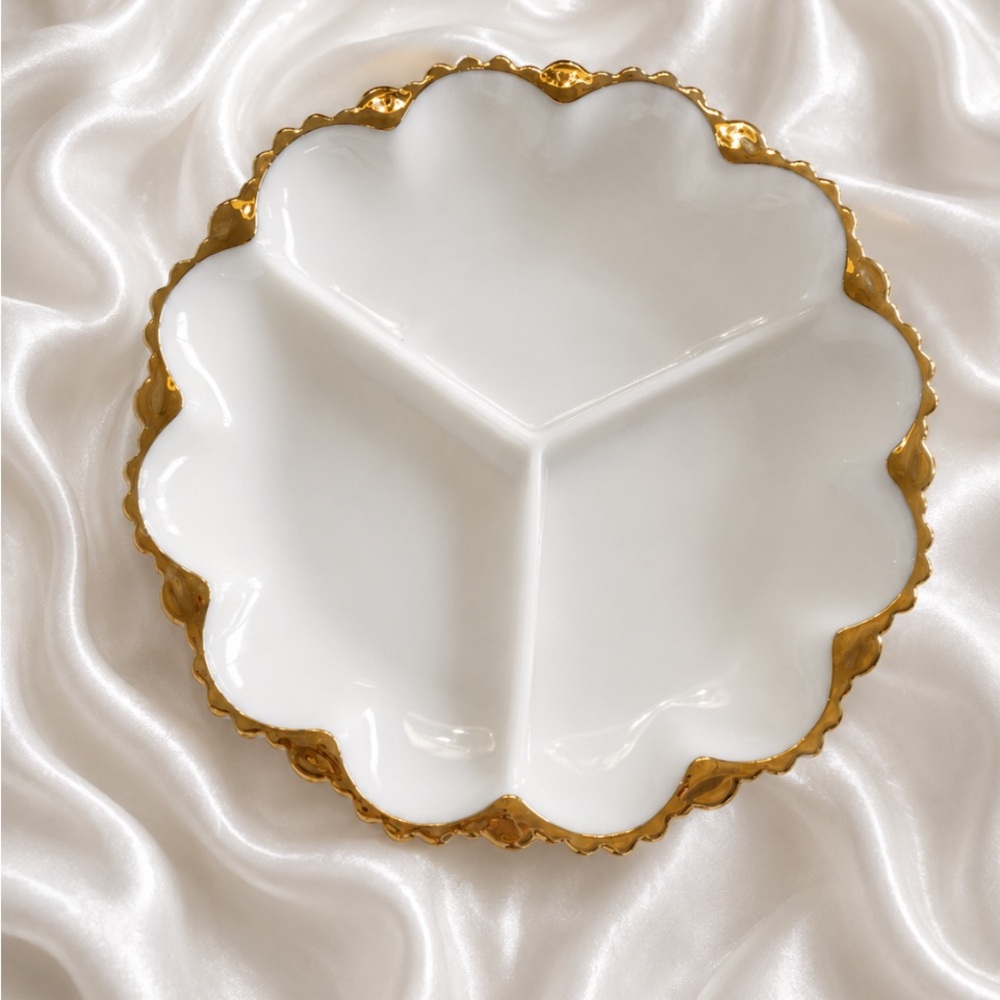 VTG Anchor Hocking Fire-King Milk Glass